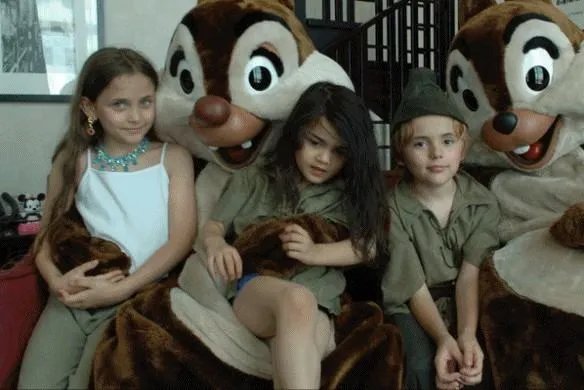 MJ的三个孩子都叫什么，多大了？有图片就更好了