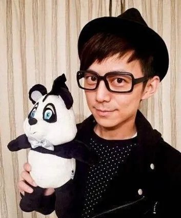 何炅妻子王菁照片曝光 两人相识相知十年