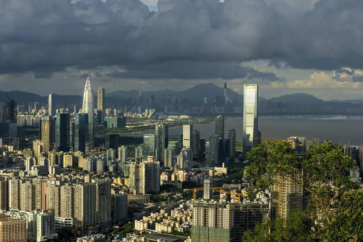 深圳学区房价格大跳水，房价还有继续上涨的空间吗？