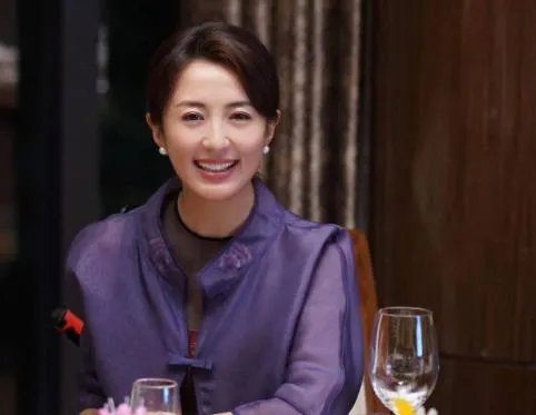 杨童舒的老公到底是谁呀,杨童舒多少岁了