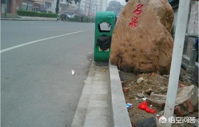 大连的人行道为什么那么窄？