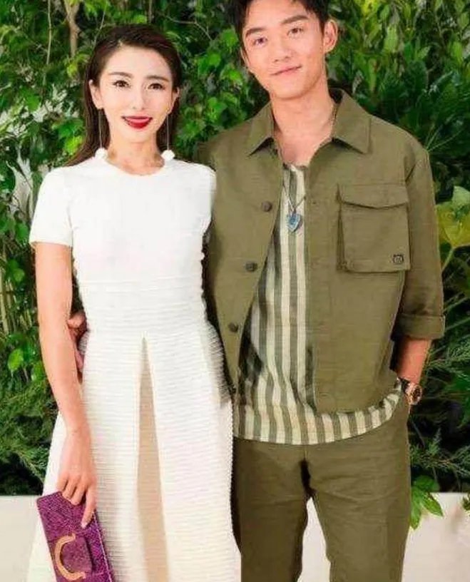 郑恺承认和女友分手了吗？