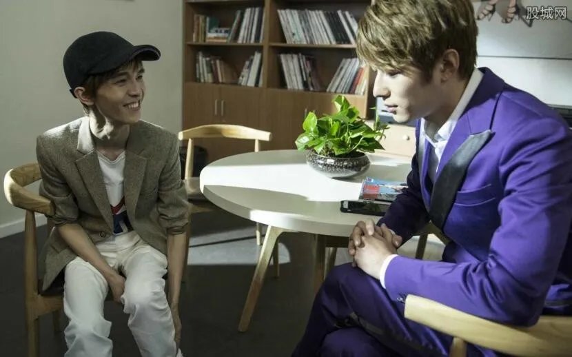 郭敬明为什么叫小四 郭敬明的小名由来