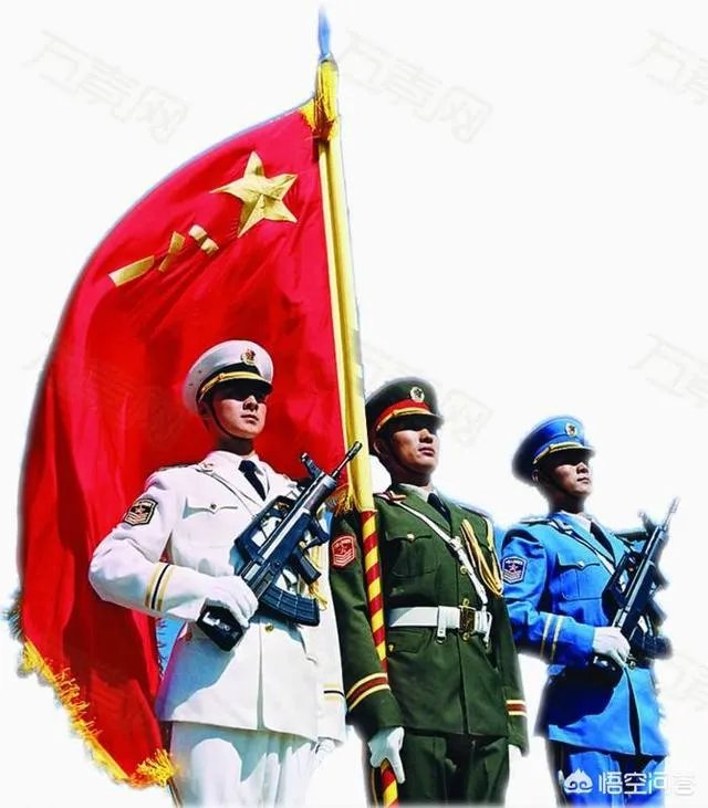 我儿子今年高考，成绩上不了本科，是去当兵好，还是报个大专学校再去当兵好？