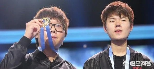 LOL前世界冠军选手Pawn宣布退役，他的巅峰有多强？