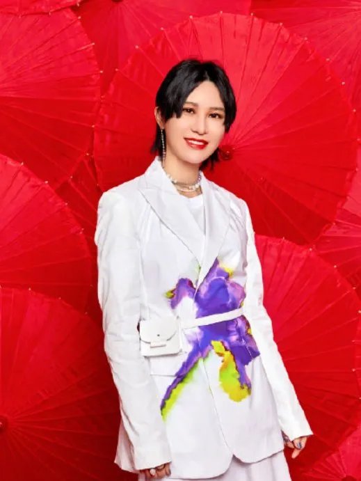 黑金经纪回应尚雯婕被限制高消费：与个人无关，究竟和什么有关？