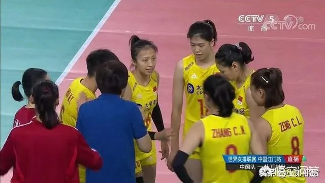 中国女排3-0横扫排行榜第一的土耳其队，对这场比赛有何评述？