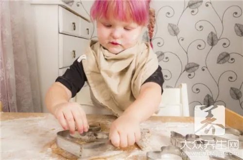  0-3个月宝宝玩具