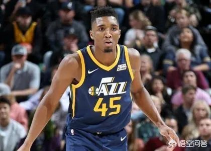 爵士战胜湖人，他们是如何从西部第十到锁定季后赛席位，完成超级大翻盘的？