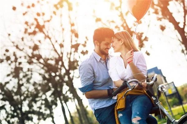 梦见好多死人骨头