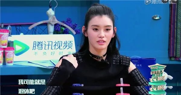 奚梦瑶维密秀摔倒，你觉得这件事很严重吗？还有没有哪些明星也有过类似的失误？