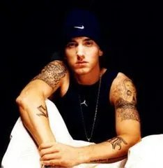 艾米纳姆为什么骂周杰伦的歌 艾米纳母的女儿最新照片