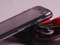 摩托罗拉MT917评测—细节动人