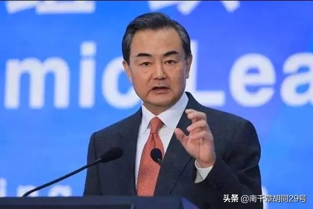 美国确诊人数超10万，预估病死约8万，这是否是美国衰落的转折？