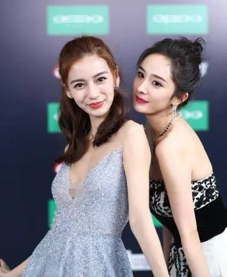 王俊凯刘昊然胡先煦同游迪士尼，娱乐圈你不知道的友情？