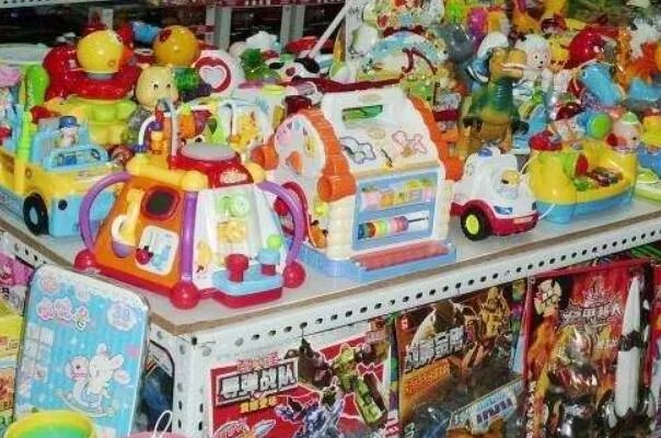 十大摆地摊暴利产品 摆地摊卖什么比较好比较赚钱