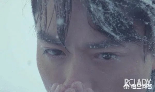 《偶像练习生》蔡徐坤凭睫毛上热搜，哪些男星睫毛又长又美？