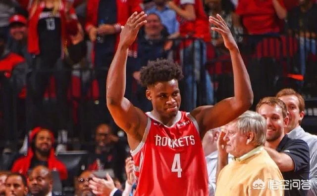 火箭前段时间不是和豪斯闹掰，下放要雪藏豪斯吗，怎么现在又在火箭打球了？
