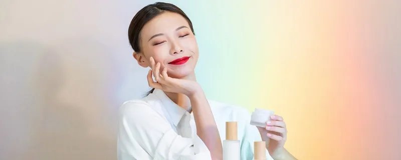 美白乳液什么时候用 什么时候用美白乳液效果好