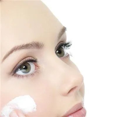 怎么缩小脸部毛孔