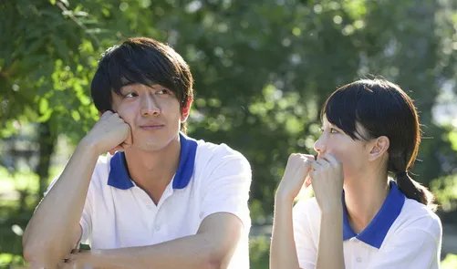 杨丞琳听到潘玮柏结婚她哭了，你身边哪个朋友结婚你会有想哭的冲动？