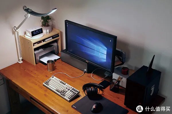 新年新面貌 — 更新布置下电脑桌面上的那些相关设备