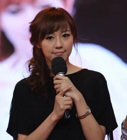 刘冬素颜照皮肤黝黑 《面包树上》刘冬成