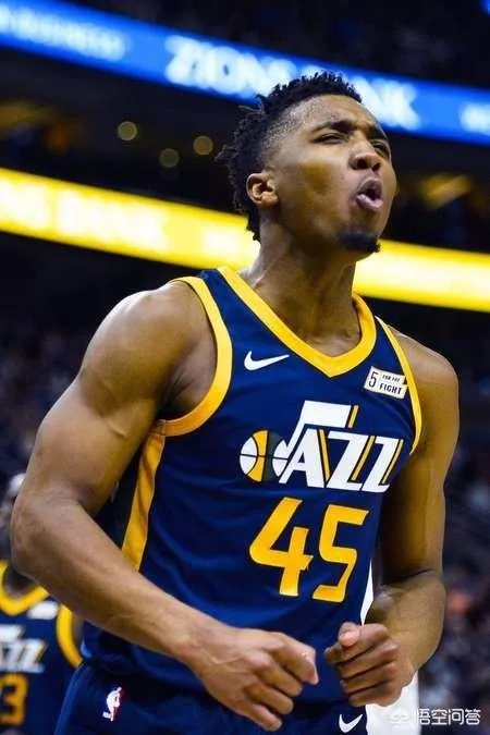 爵士战胜湖人，他们是如何从西部第十到锁定季后赛席位，完成超级大翻盘的？