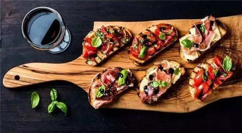 情人节送男友什么礼物 以下礼物都可以选