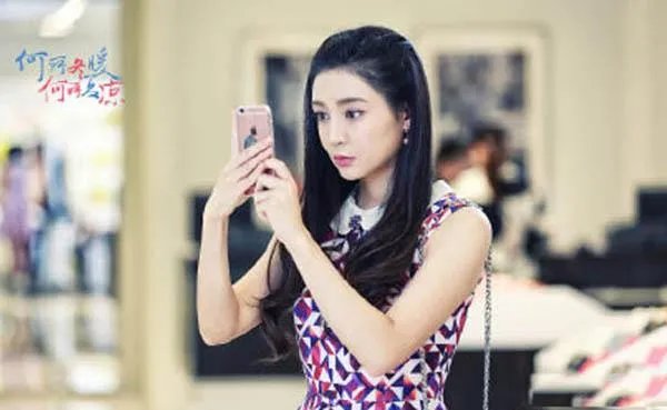 《何所冬暖何所夏凉》简安桀什么时候知道艾维斯的身份？