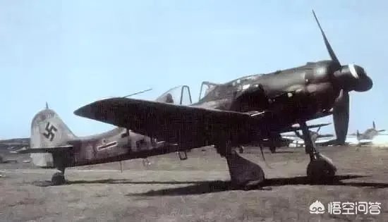 联军轰炸柏林飞机有多少架