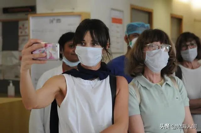 美国新冠病毒确诊那么多人，为啥死亡率那么低？说明了什么？