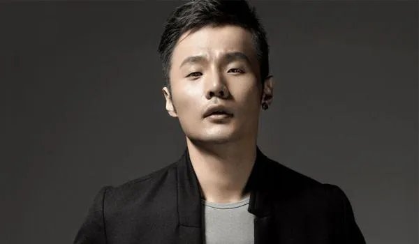 怎么评价李荣浩最新专辑《嗯》？