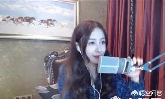 王思聪2亿签约的美女主播，为何又回到了斗鱼？