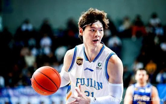 43分22篮板堪比姚明，王哲林反超22分逆转比赛，后来怎样？