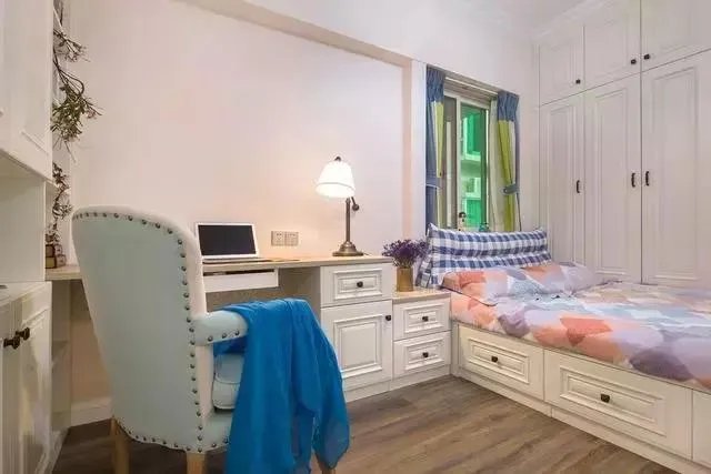 如何打造令人羡慕的房子？淡雅色调和简单家具就够了！