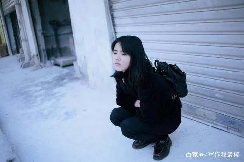 “花蛇”潘南奎只能沦落到靠酒吧打工为生，我们该如何看？