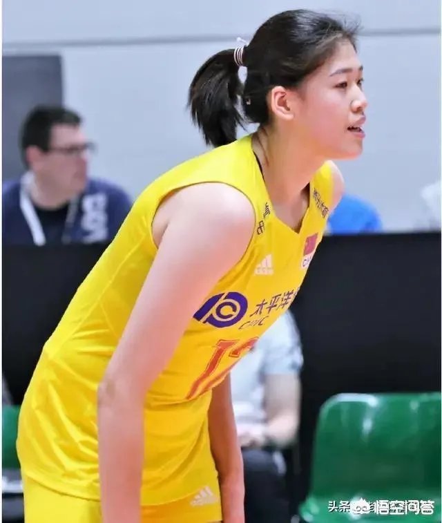 中国女排3-0横扫排行榜第一的土耳其队，对这场比赛有何评述？