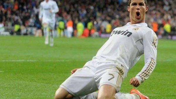 C罗成为欧洲杯正赛历史最佳射手，他是怎么做到的