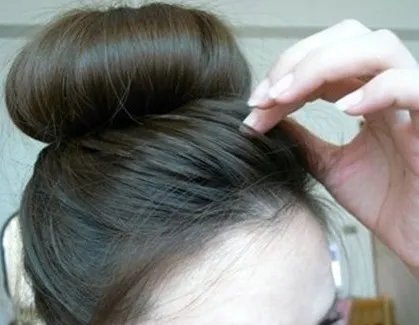 怎样扎韩式花苞头