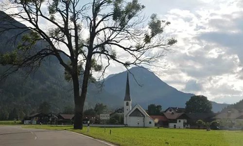 纯洁的良心比任何东西都可贵。