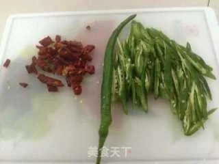 超级简单的尖椒爆蛋不过多油捏