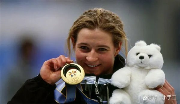 老将克劳迪娅·佩希施泰参加了冬奥会，你认为她的实力强吗？