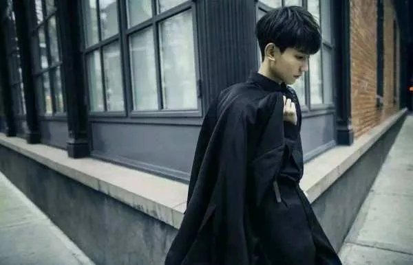 王源编的《因为遇见你》歌词是什么?