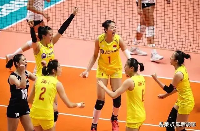 中国女排3:0横扫美国女排，中国女排赢在哪里，你如何评价中国女排球员的表现？
