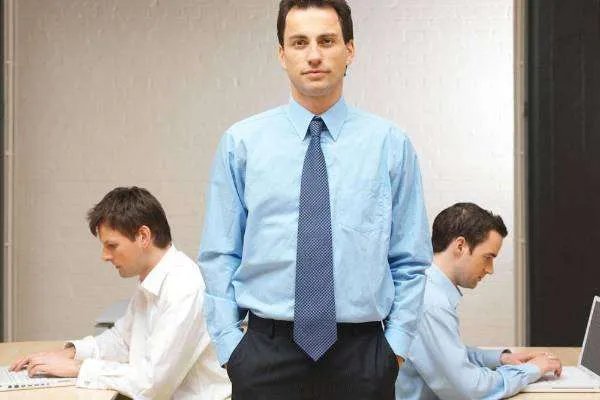 能考上公务员的人在私企是不是也能混的不错？