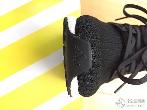 做汽车的科技拿来做鞋子？？—ADIDAS 阿迪达斯 ULTRA BOOST4.0 跑鞋 开箱使用
