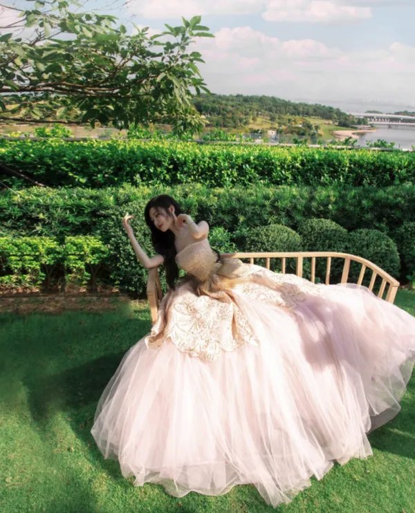 芭莎慈善夜竟然这么卷？女明星几乎人均一件高定！