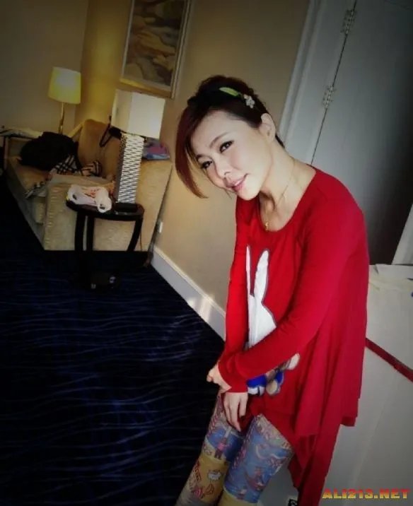 起底《中国好声音》最大牌学员魏雪漫 海量私照曝光 