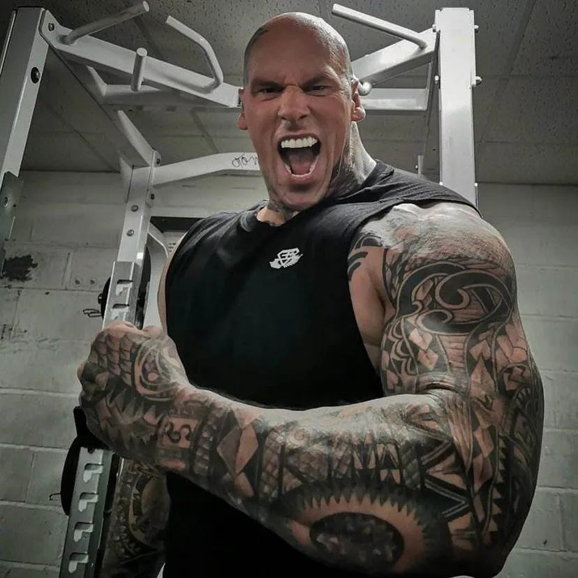 巨石强森与妻女确诊新冠，他们是如何被感染的？